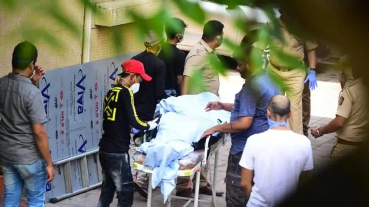 '১৩ জুনই মনে হয়েছিল কিছু ঘটছে, আশঙ্কাই হল সত্যি', সুশান্তের ফ্ল্যাটে এমন কী দেখেন প্রতিবেশীর '১৩ জুনই মনে হয়েছিল কিছু ঘটছে, আশঙ্কাই হল সত্যি', সুশান্তের ফ্ল্যাটে এমন কী দেখেন প্রতিবেশীর