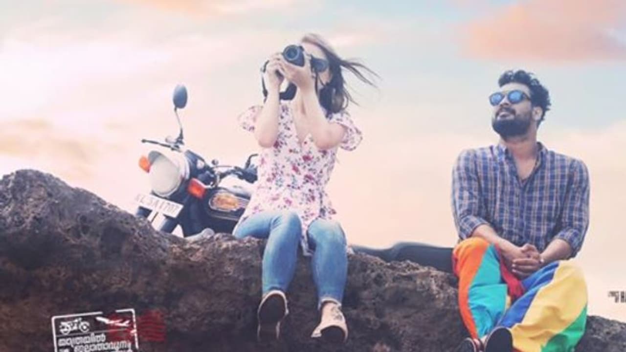 'കിലോമീറ്റേഴ്സ് ആന്ഡ് കിലോമീറ്റേഴ്സി'നൊപ്പം ഈ സിനിമകള്; ഏഷ്യാനെറ്റിന്റെ ഓണച്ചിത്രങ്ങള് 'കിലോമീറ്റേഴ്സ് ആന്ഡ് കിലോമീറ്റേഴ്സി'നൊപ്പം ഈ സിനിമകള്; ഏഷ്യാനെറ്റിന്റെ ഓണച്ചിത്രങ്ങള്