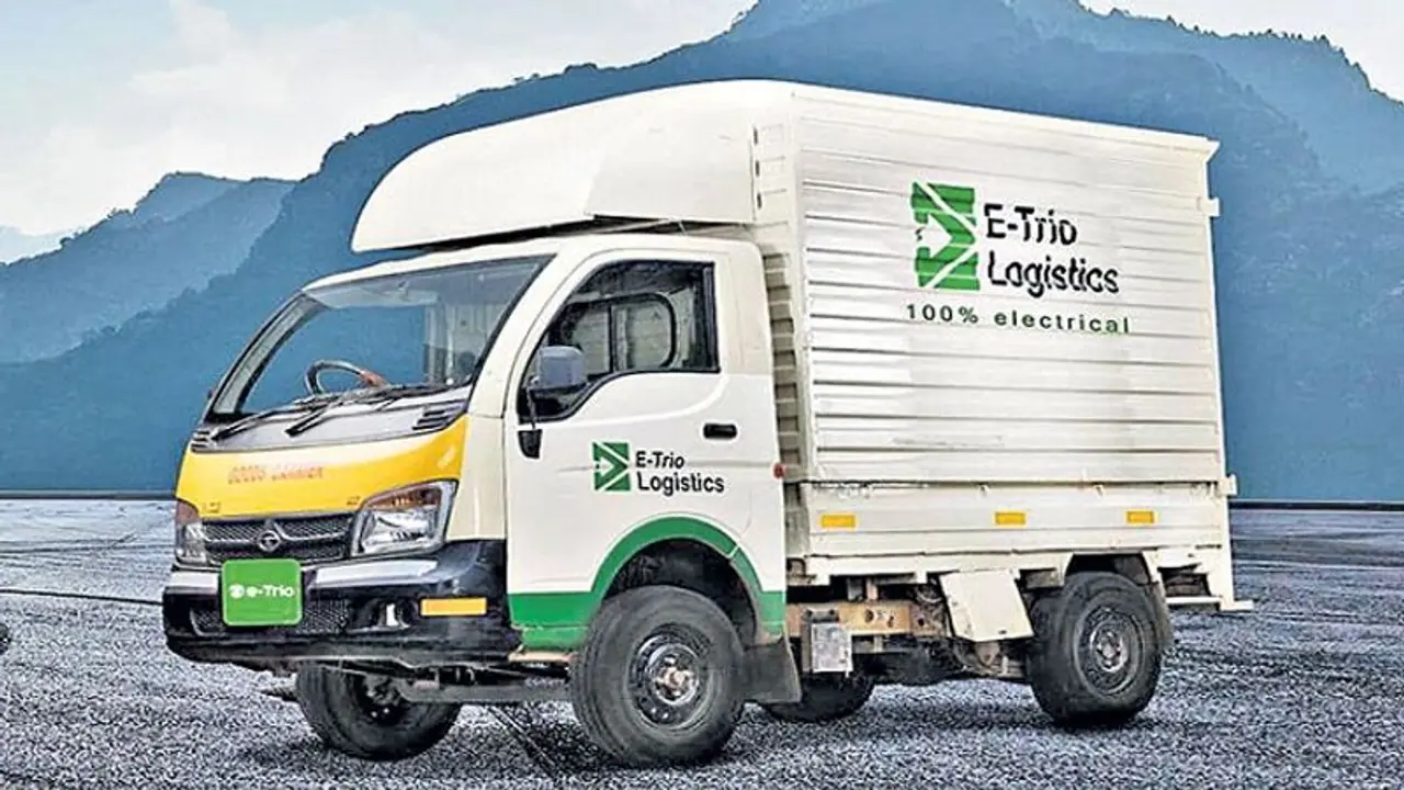 వ్యాపారాల కోసం కొత్త ఎలక్ట్రిక్ వాహనం వచ్చేసింది.. అదిరిపోయే మైలేజ్ కూడా.. వ్యాపారాల కోసం కొత్త ఎలక్ట్రిక్ వాహనం వచ్చేసింది.. అదిరిపోయే మైలేజ్ కూడా..