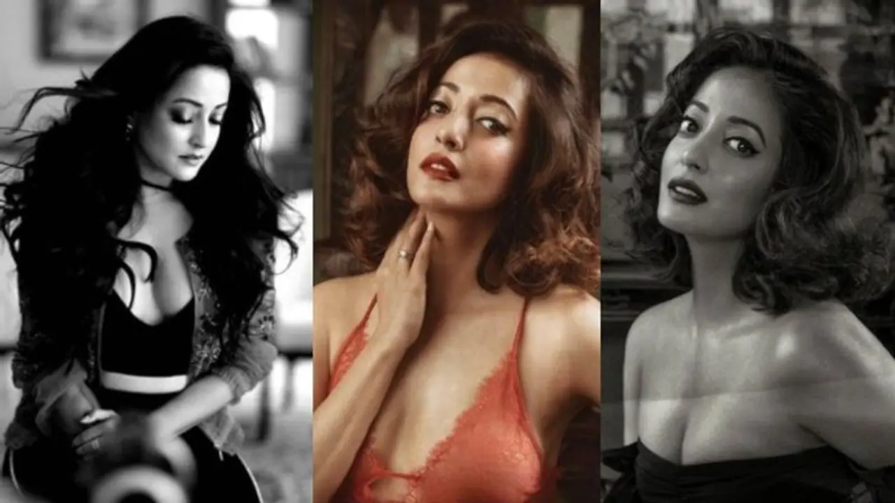 সপ্তমীর দিন থাকুক এলিগ্যান্ট লুক, রাইমার মতো স্টাইলিশ আউটফিট ট্রাই করতে পারেন আপনিও সপ্তমীর দিন থাকুক এলিগ্যান্ট লুক, রাইমার মতো স্টাইলিশ আউটফিট ট্রাই করতে পারেন আপনিও