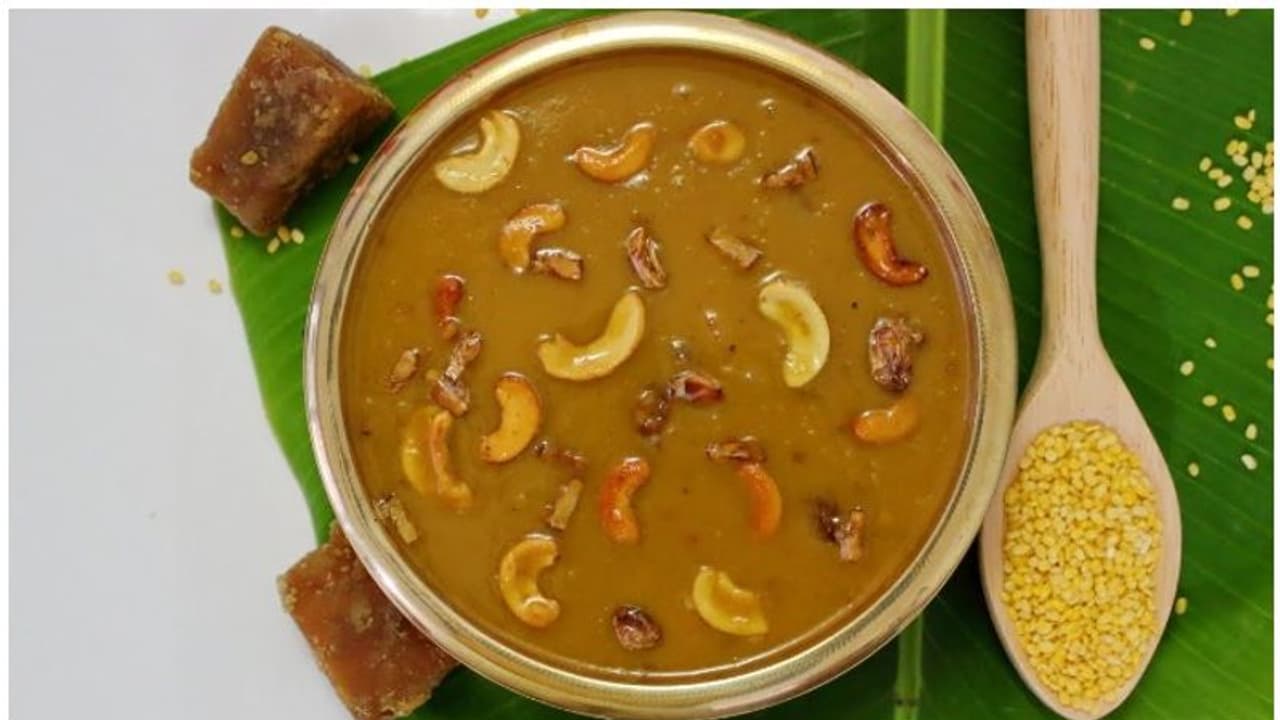 ഈ ഓണത്തിന് ചെറുപയര്‍ പരിപ്പ് പായസം തയ്യാറാക്കിയാലോ....