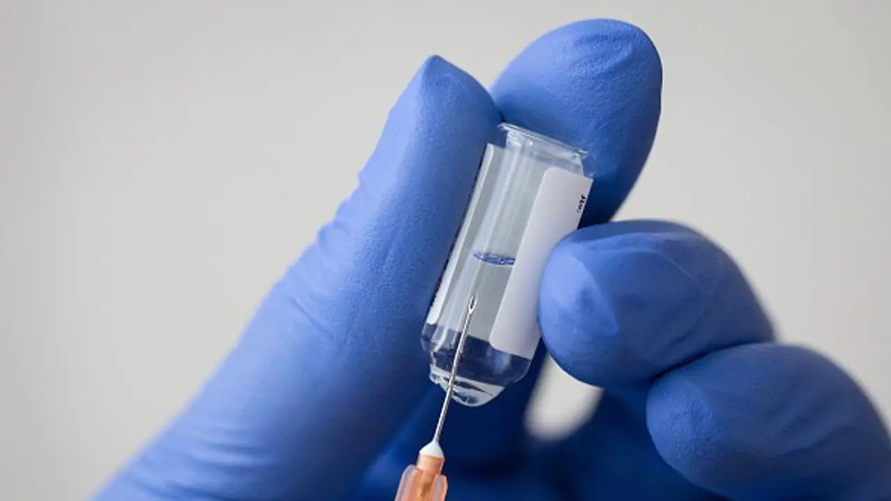 റഷ്യയുടെ കോവിഡ് 19 വാക്സീൻ 92 ശതമാനം ഫലപ്രദമെന്ന് റിപ്പോര്ട്ട് റഷ്യയുടെ കോവിഡ് 19 വാക്സീൻ 92 ശതമാനം ഫലപ്രദമെന്ന് റിപ്പോര്ട്ട്