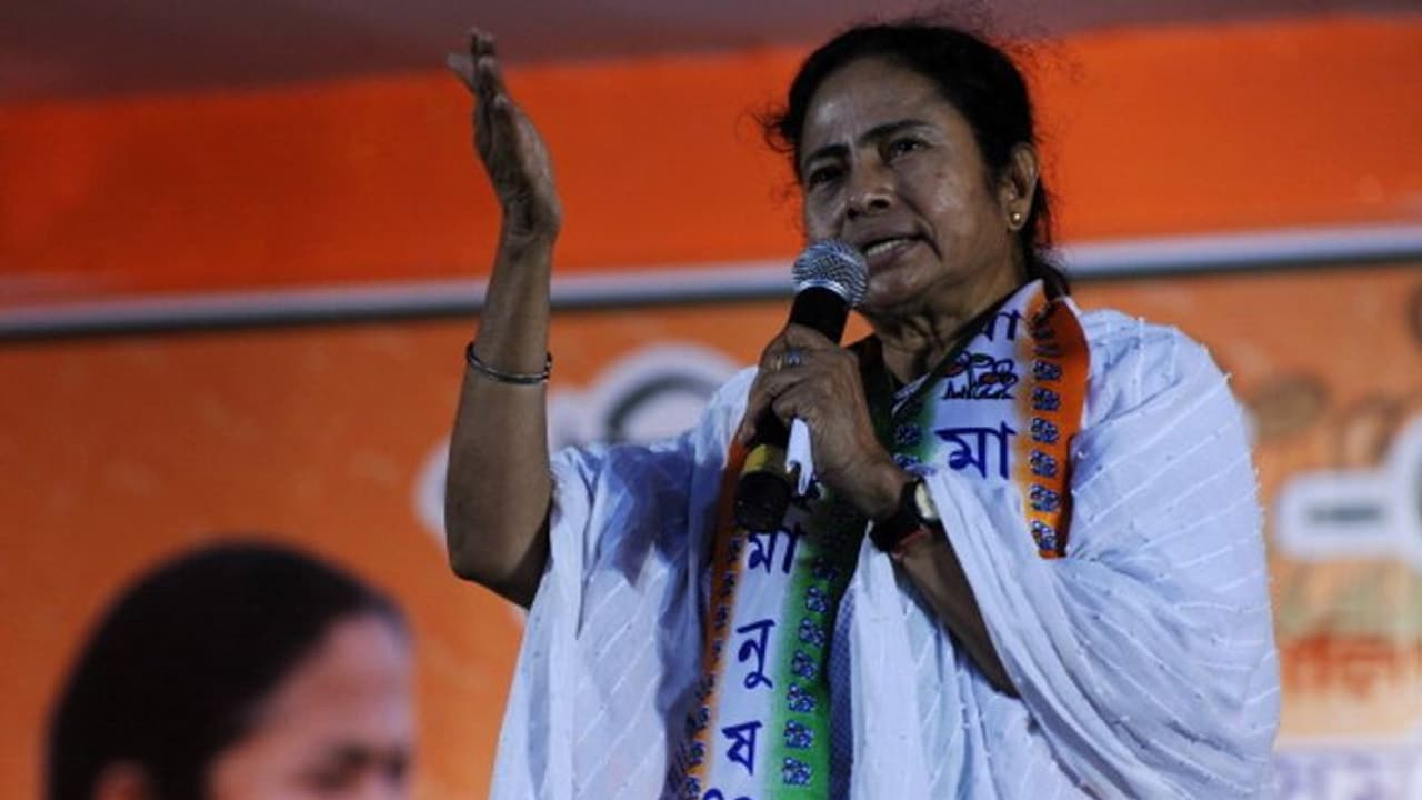 West Bengal CM Mamata Banerjee calls for united protests by Opposition parties over Agriculture Bills