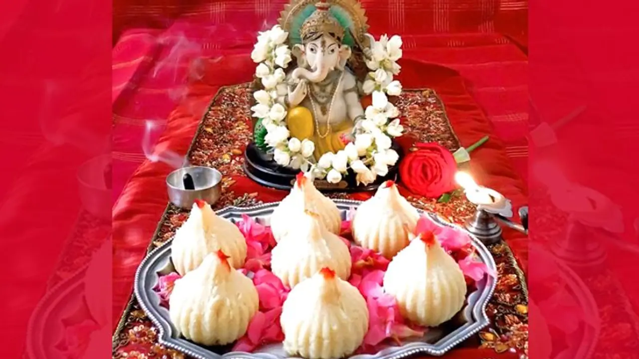 'বাড়ি তে ঠিক কটায় পূজোয় বসবেন, কী কী দিয়ে গণেশ বন্দনা করলে অশুভ শক্তি দূর হবে জানুন 'বাড়ি তে ঠিক কটায় পূজোয় বসবেন, কী কী দিয়ে গণেশ বন্দনা করলে অশুভ শক্তি দূর হবে জানুন