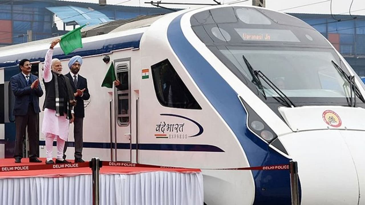 বেজিংকে ফের কষাঘাত দিল্লির, চিনা সংস্থাকে আটকাতে ৪৪ টি বন্দে ভারত ট্রেনের টেন্ডার বাতিল