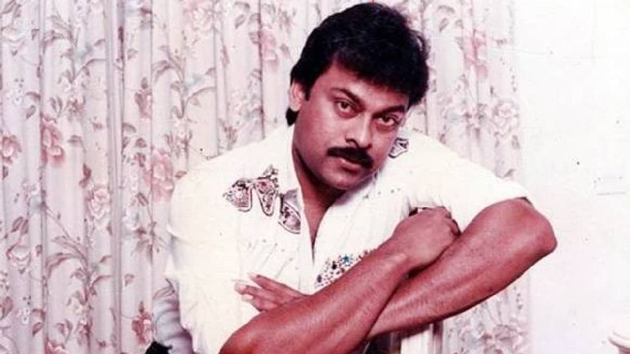 మొన్న మహేష్ నేడు చిరు...టాలీవుడ్ స్టార్స్ పై బాబు ప్రేమ..! మొన్న మహేష్ నేడు చిరు...టాలీవుడ్ స్టార్స్ పై బాబు ప్రేమ..!