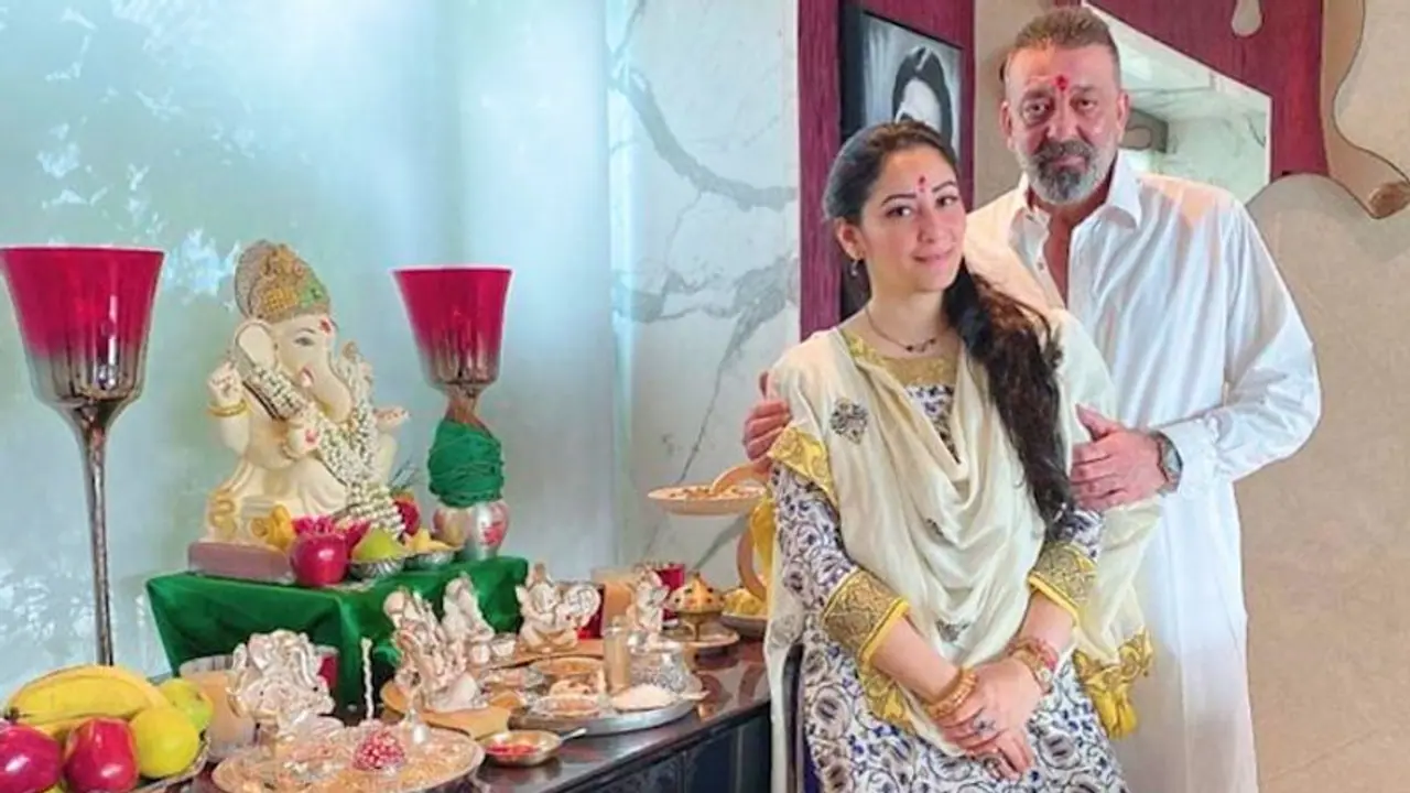 Sanjay Dutt celebrates Ganesh Chaturthi surrounded by prayers and positivity Sanjay Dutt celebrates Ganesh Chaturthi surrounded by prayers and positivity