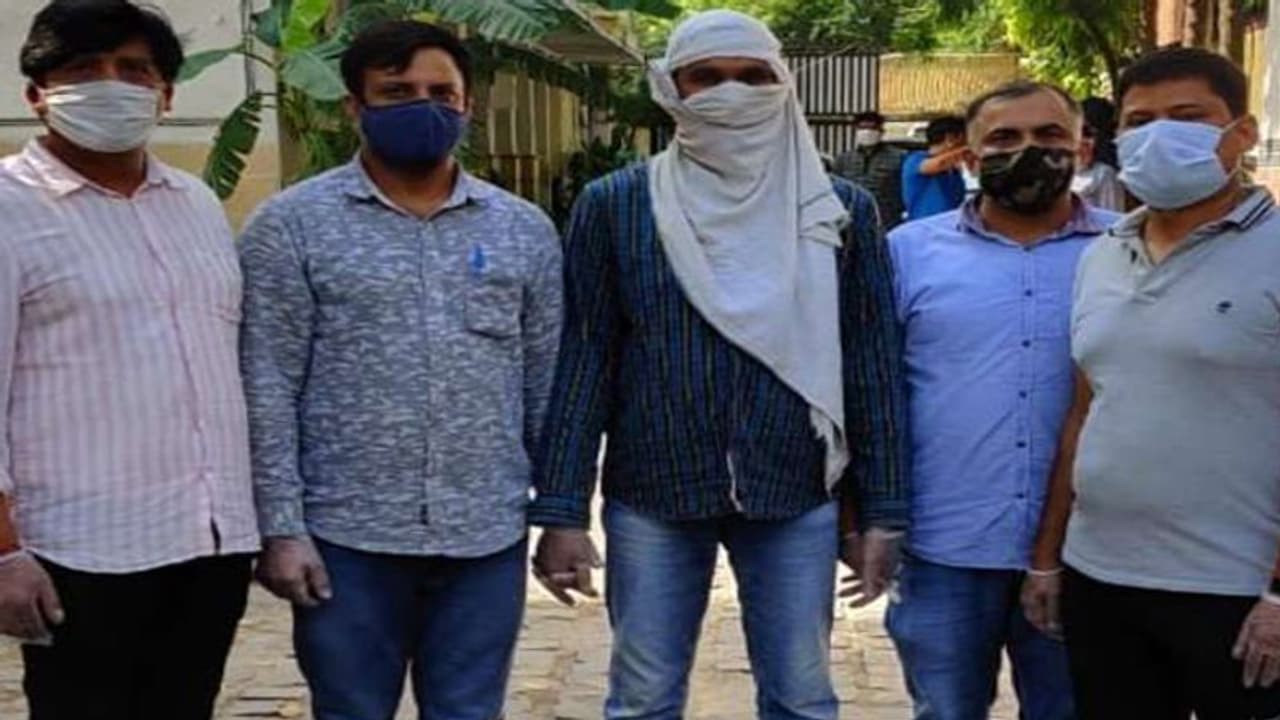 Suicide vest, explosives recovered from ISIS terrorist's house in Uttar Pradesh Suicide vest, explosives recovered from ISIS terrorist's house in Uttar Pradesh