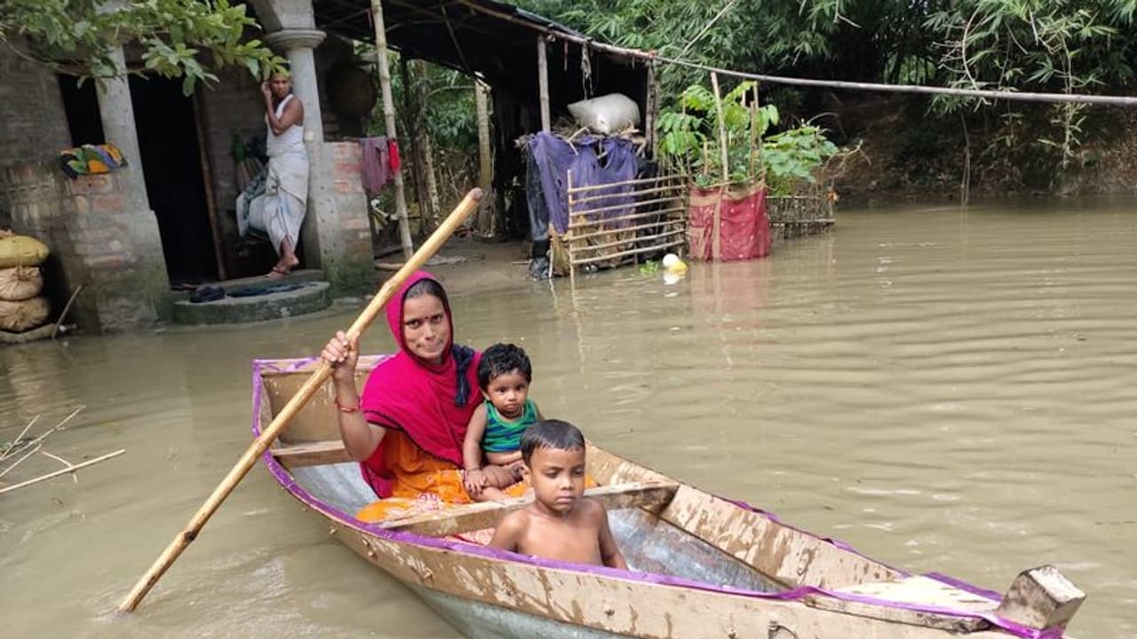 রূপনারায়ণের জল ঢুকে নষ্ট জমির ফসল, দিশেহারা চাষিরা