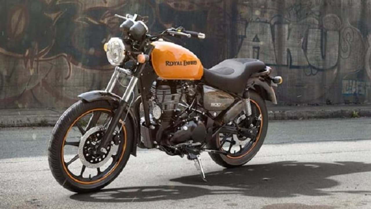 జావా బైక్స్ కి పోటీగా రాయల్ ఎన్ఫీల్డ్ మీటియోర్ వచ్చేస్తోంది.. జావా బైక్స్ కి పోటీగా రాయల్ ఎన్ఫీల్డ్ మీటియోర్ వచ్చేస్తోంది..