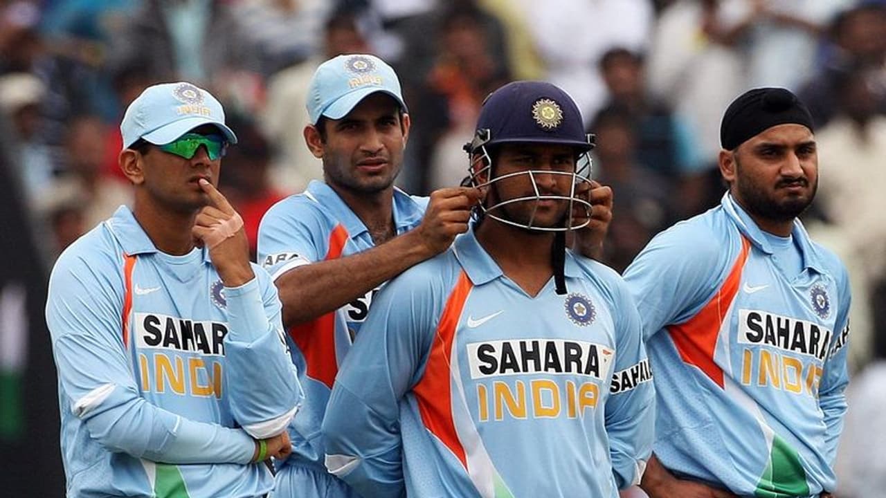 ധോണിയും റെയ്നയും മാത്രമല്ല; വിടവാങ്ങല് മത്സരം കളിക്കാനുള്ള സമ്പൂര്ണ ടീമിനെ പ്രഖ്യാപിച്ച് പത്താന് ധോണിയും റെയ്നയും മാത്രമല്ല; വിടവാങ്ങല് മത്സരം കളിക്കാനുള്ള സമ്പൂര്ണ ടീമിനെ പ്രഖ്യാപിച്ച് പത്താന്