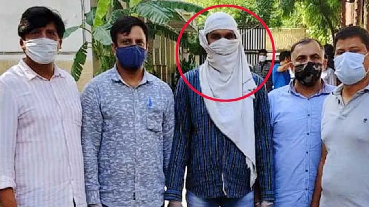 Huge amount of explosives including suicide vest recovered from ISIS terrorist in Uttar Pradesh Huge amount of explosives including suicide vest recovered from ISIS terrorist in Uttar Pradesh