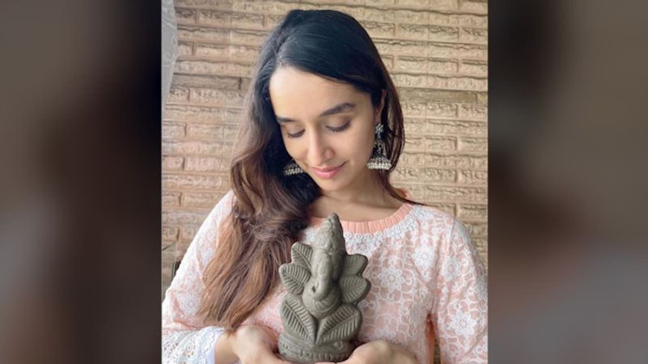 Shraddha Kapoor shares an adorable picture with eco friendly Ganpati Shraddha Kapoor shares an adorable picture with eco friendly Ganpati