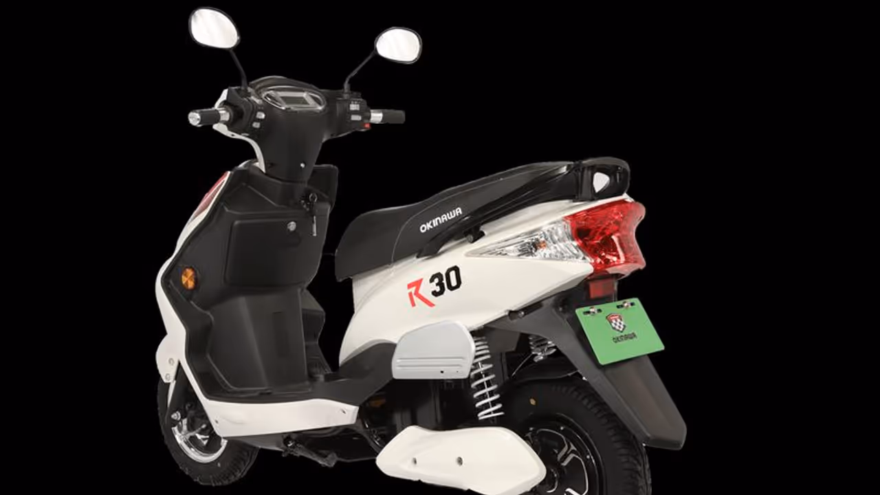 ലൈസൻസ് വേണ്ട, രജിസ്ട്രേഷനും വേണ്ട! ഇതാ ചില കിടിലൻ ഇലക്ട്രിക് സ്കൂട്ടറുകൾ ലൈസൻസ് വേണ്ട, രജിസ്ട്രേഷനും വേണ്ട! ഇതാ ചില കിടിലൻ ഇലക്ട്രിക് സ്കൂട്ടറുകൾ