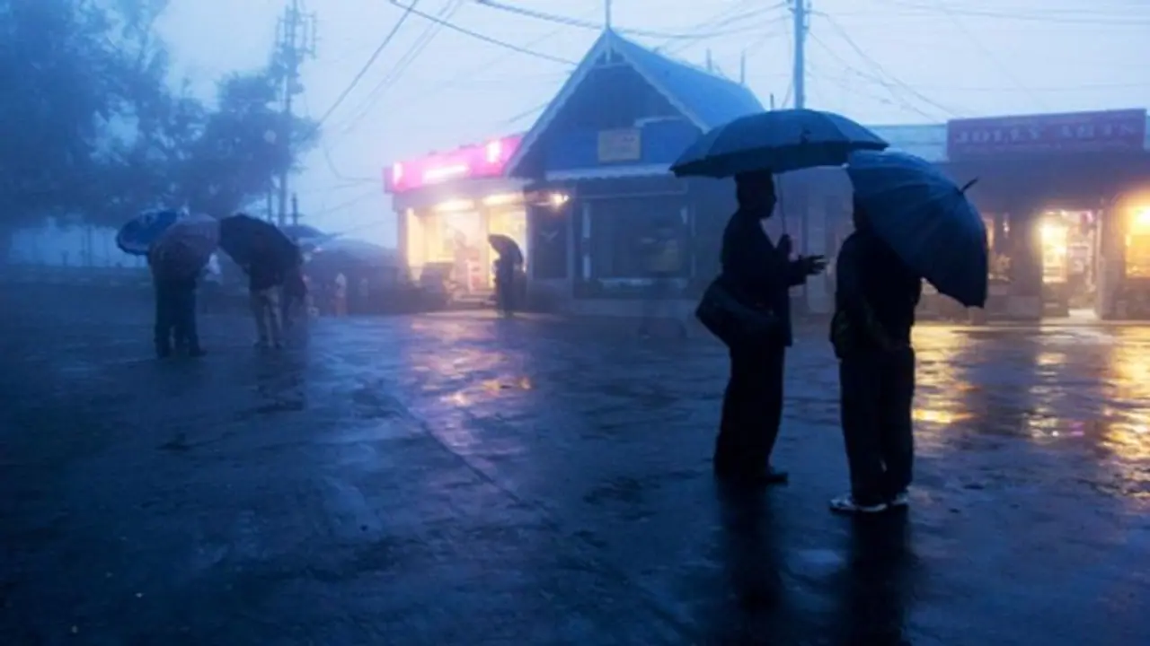 কলকাতায় দু এক পশলা, সপ্তাহান্তে ভারী বৃষ্টি উত্তরবঙ্গে কলকাতায় দু এক পশলা, সপ্তাহান্তে ভারী বৃষ্টি উত্তরবঙ্গে