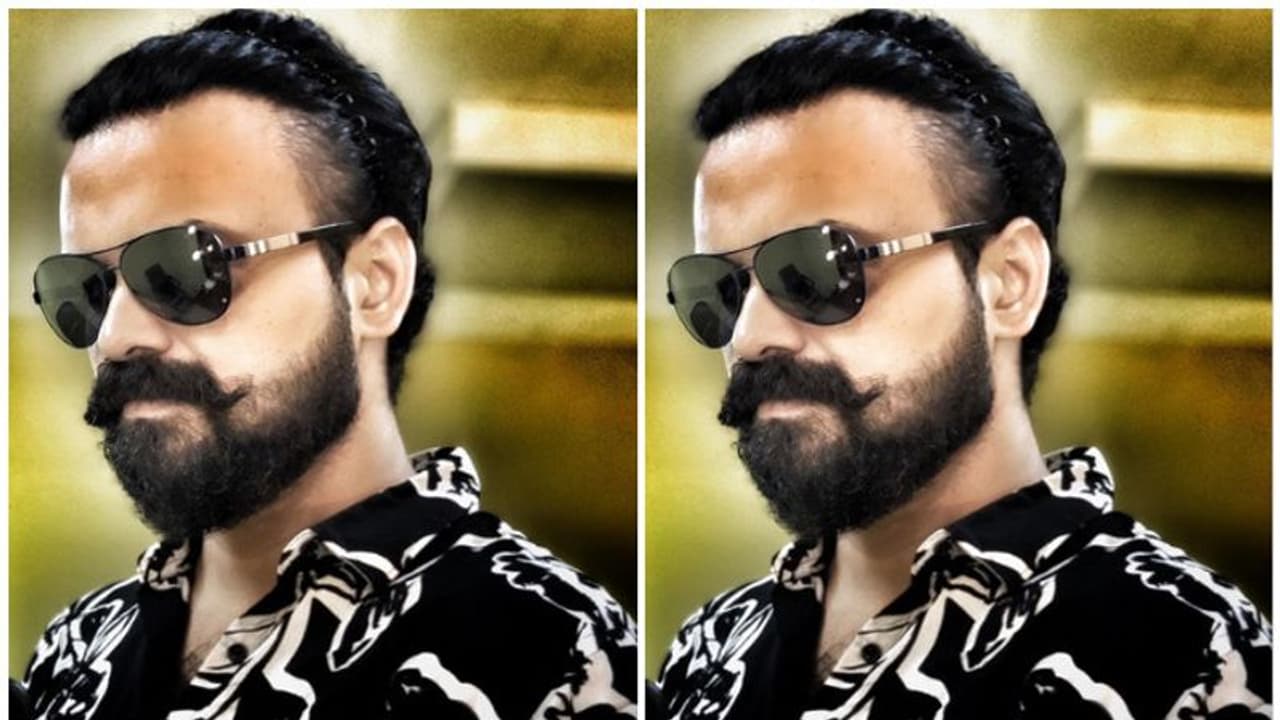 മീശ പിരിച്ച് സണ്‍ ഗ്ലാസ് വെച്ച് കുഞ്ചാക്കോ ബോബൻ, പ്രായം കുറയുന്നുവെന്ന് ആരാധകര്‍