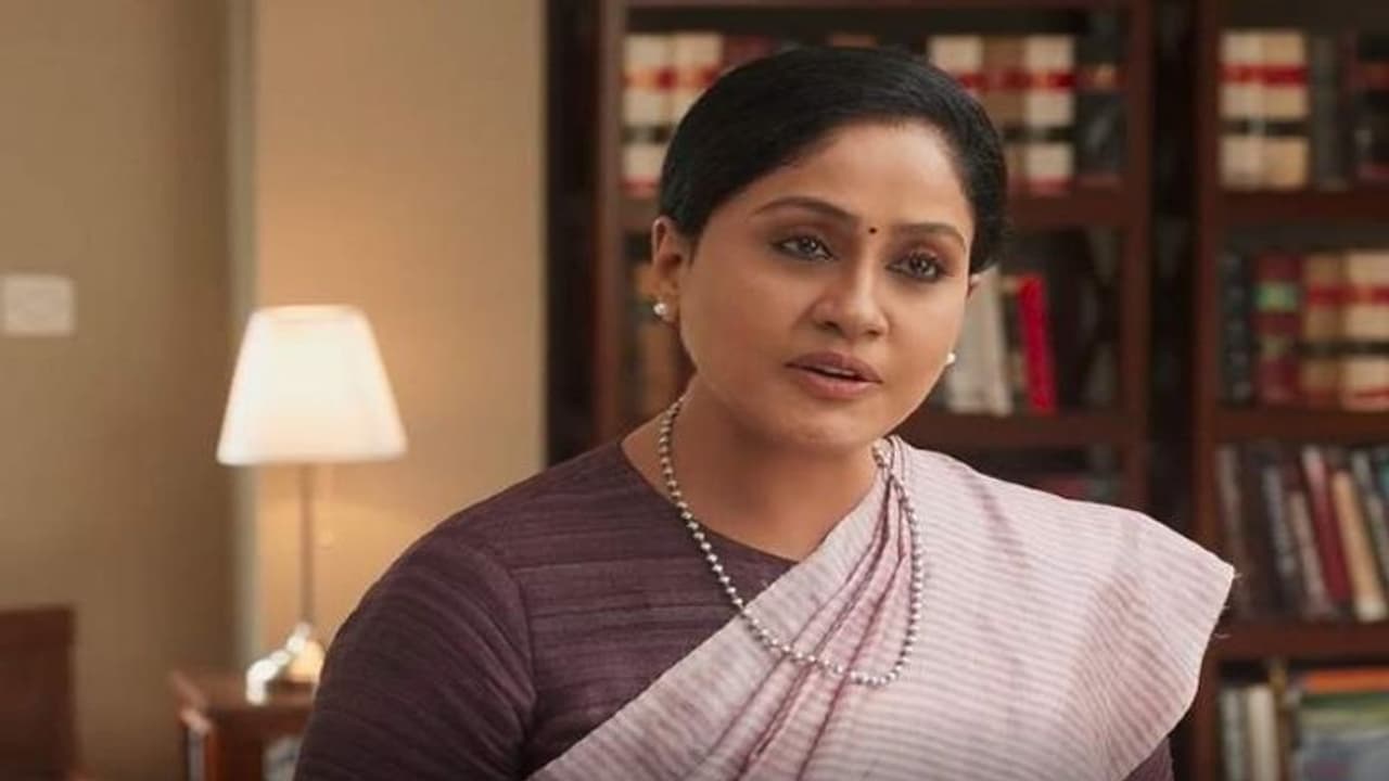 ఇంటికి వెళ్లి విజయశాంతిని కలిసిన మాణిక్యం ఠాగూర్ ఇంటికి వెళ్లి విజయశాంతిని కలిసిన మాణిక్యం ఠాగూర్