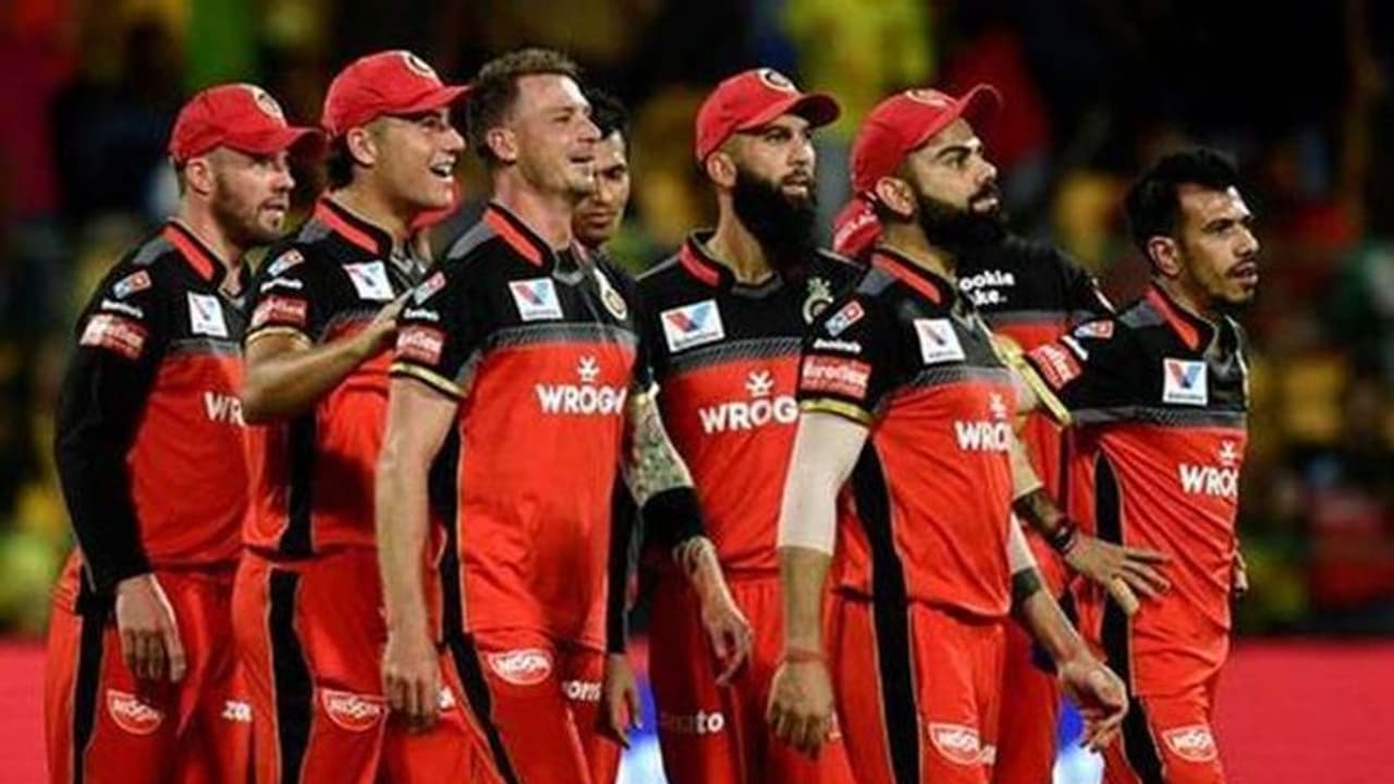 IPL 2020: ದುಬೈ ಪಿಚ್ನಲ್ಲಿ ಉತ್ತಮ ಮೊತ್ತ ಎಷ್ಟು? ಇಲ್ಲಿದೆ RCB ಲೆಕ್ಕಾಚಾರ! IPL 2020: ದುಬೈ ಪಿಚ್ನಲ್ಲಿ ಉತ್ತಮ ಮೊತ್ತ ಎಷ್ಟು? ಇಲ್ಲಿದೆ RCB ಲೆಕ್ಕಾಚಾರ!
