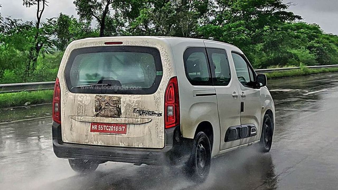 വീണ്ടും നിരത്തില്‍ പ്രത്യക്ഷപ്പെട്ട് ഇന്നോവയുടെ എതിരാളി!