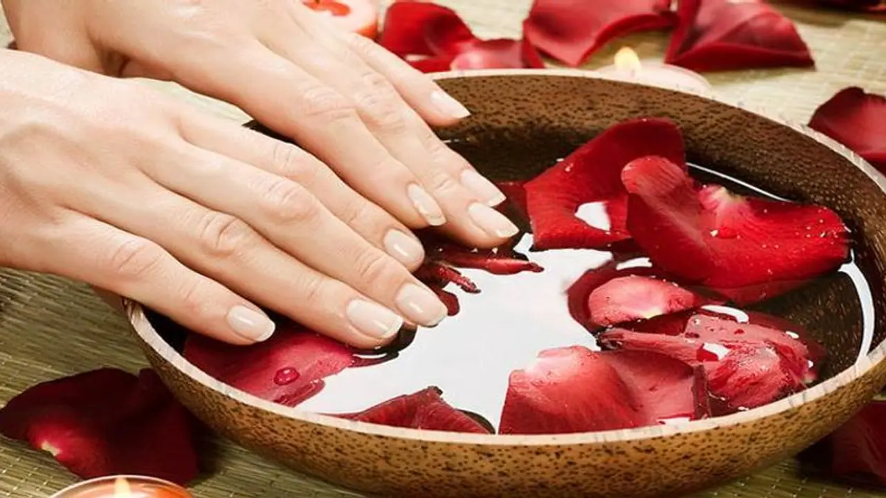<p>With the coronavirus pandemic rampant across the world, how will women take out time go to a salon for grooming up? It would be much easier if you could just do it at home. It's no secret.</p>
