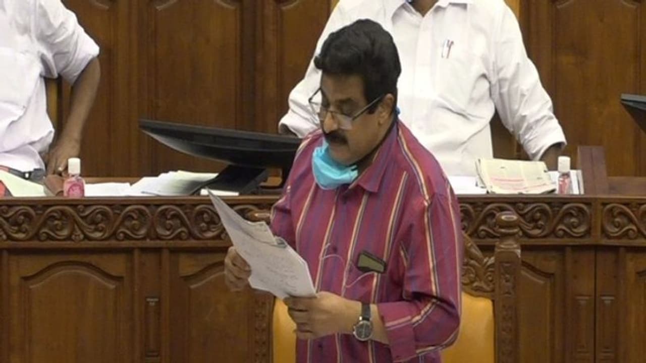 കൊവിഡിന്റെ മറവിൽ തീവെട്ടിക്കൊള്ള; പിപിഇ കിറ്റും തെർമോ മീറ്ററും വാങ്ങിയതിൽ അഴിമതി: മുനീർ കൊവിഡിന്റെ മറവിൽ തീവെട്ടിക്കൊള്ള; പിപിഇ കിറ്റും തെർമോ മീറ്ററും വാങ്ങിയതിൽ അഴിമതി: മുനീർ