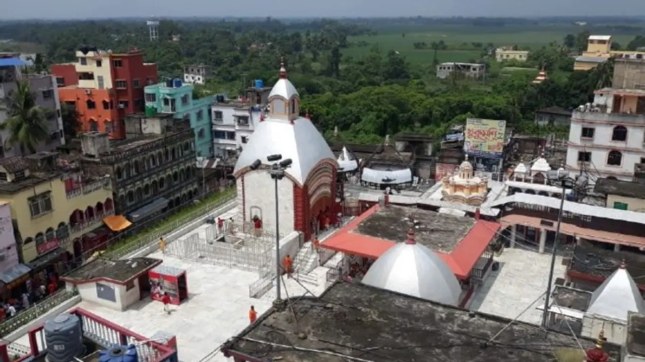 অনুব্রতর মহাযজ্ঞের আগেই শিথিল করা হল তারাপীঠ মন্দিরের বিধিনিষেধ, শুরু তরজা অনুব্রতর মহাযজ্ঞের আগেই শিথিল করা হল তারাপীঠ মন্দিরের বিধিনিষেধ, শুরু তরজা