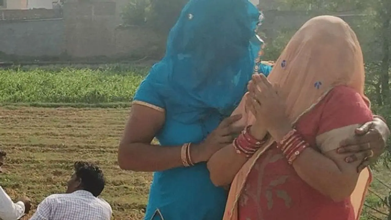 कलयुगी पिता ने फूल सी 2 बेटियों को एक झटके में मार डाला, अपनी मां का बदला मासूम बच्चियों से लिया कलयुगी पिता ने फूल सी 2 बेटियों को एक झटके में मार डाला, अपनी मां का बदला मासूम बच्चियों से लिया