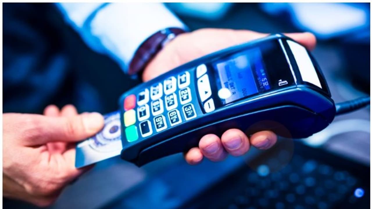 സൗദിയില്‍ ചില്ലറ വ്യാപാര സ്ഥാപനങ്ങളില്‍ നാളെ മുതല്‍ ഇ പേയ്മെന്റ് നിര്‍ബന്ധം
