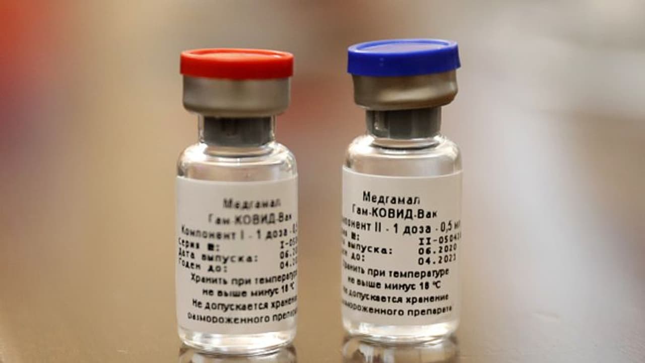 கொரோனா தடுப்பூசி குறித்து நிபுணர்கள் வெளியிட்ட அதிர்ச்சி தகவல்..!! எல்லாம் அந்த ஆண்டவனுக்கே வெளிச்சம்..!! கொரோனா தடுப்பூசி குறித்து நிபுணர்கள் வெளியிட்ட அதிர்ச்சி தகவல்..!! எல்லாம் அந்த ஆண்டவனுக்கே வெளிச்சம்..!!