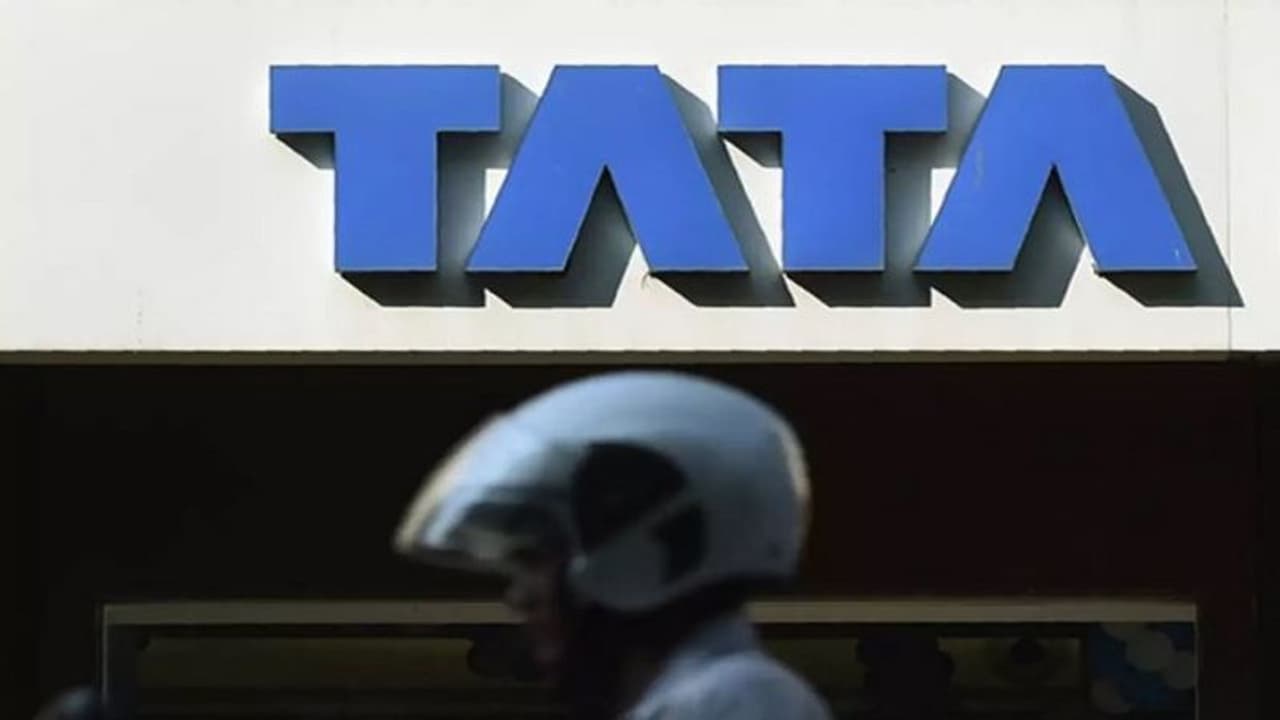 ടിയാഗൊ, ആൾട്രോസ് പുത്തന്‍ എഡിഷനുകളുമായി ടാറ്റ