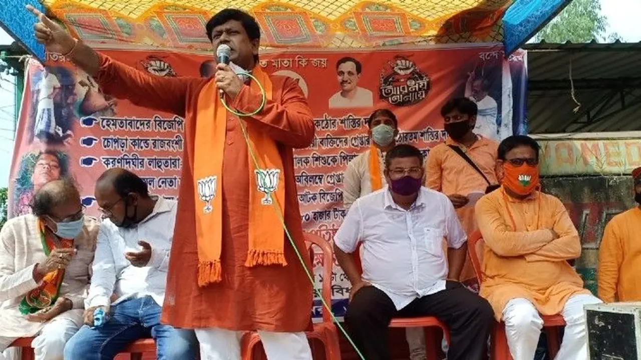 Polls: দিল্লিতে শীর্ষ নের্তৃত্বের সঙ্গে বৈঠক সুকান্তর, ভোটের আগে ভাঙন রুখতে কোন পথে BJP Polls: দিল্লিতে শীর্ষ নের্তৃত্বের সঙ্গে বৈঠক সুকান্তর, ভোটের আগে ভাঙন রুখতে কোন পথে BJP