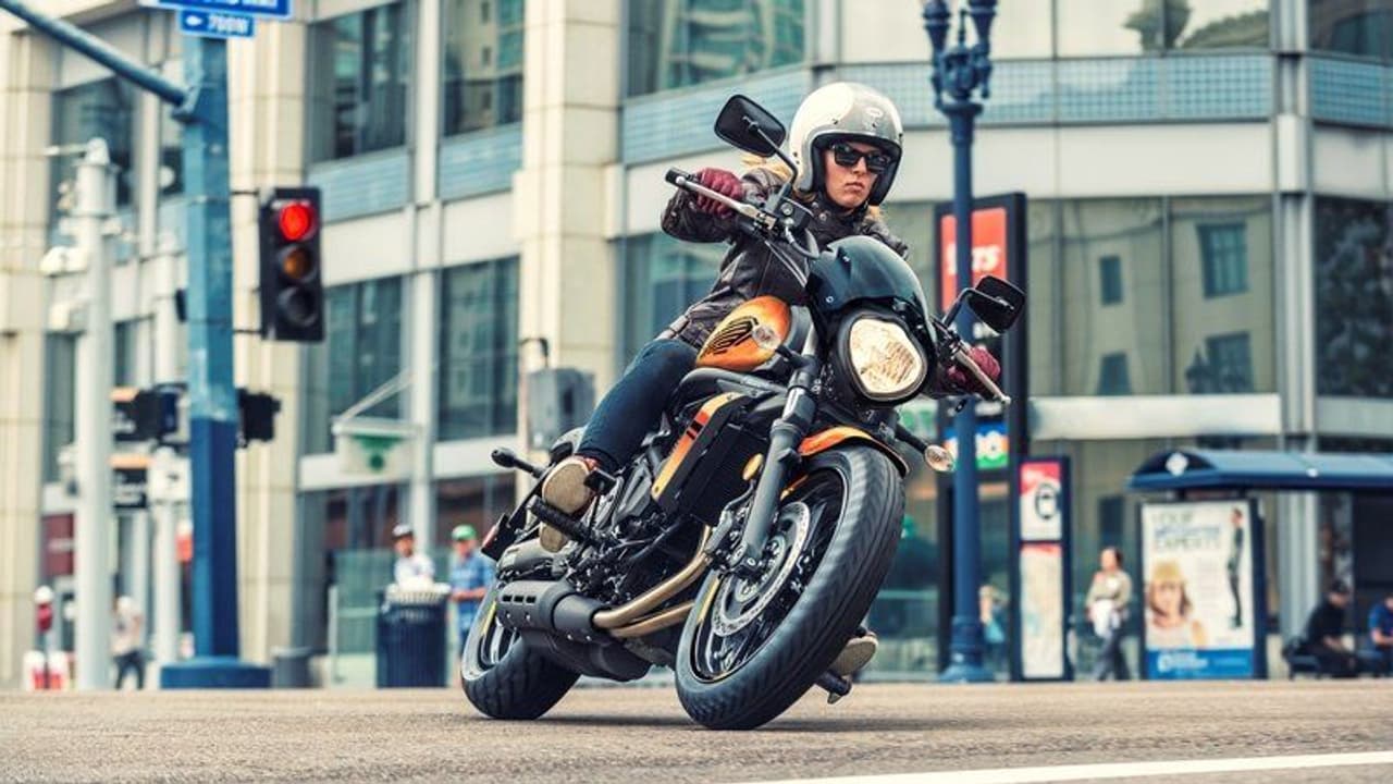 പുത്തൻ നിറത്തിൽ 2022 കാവസാക്കി വൾക്കൻ എസ്