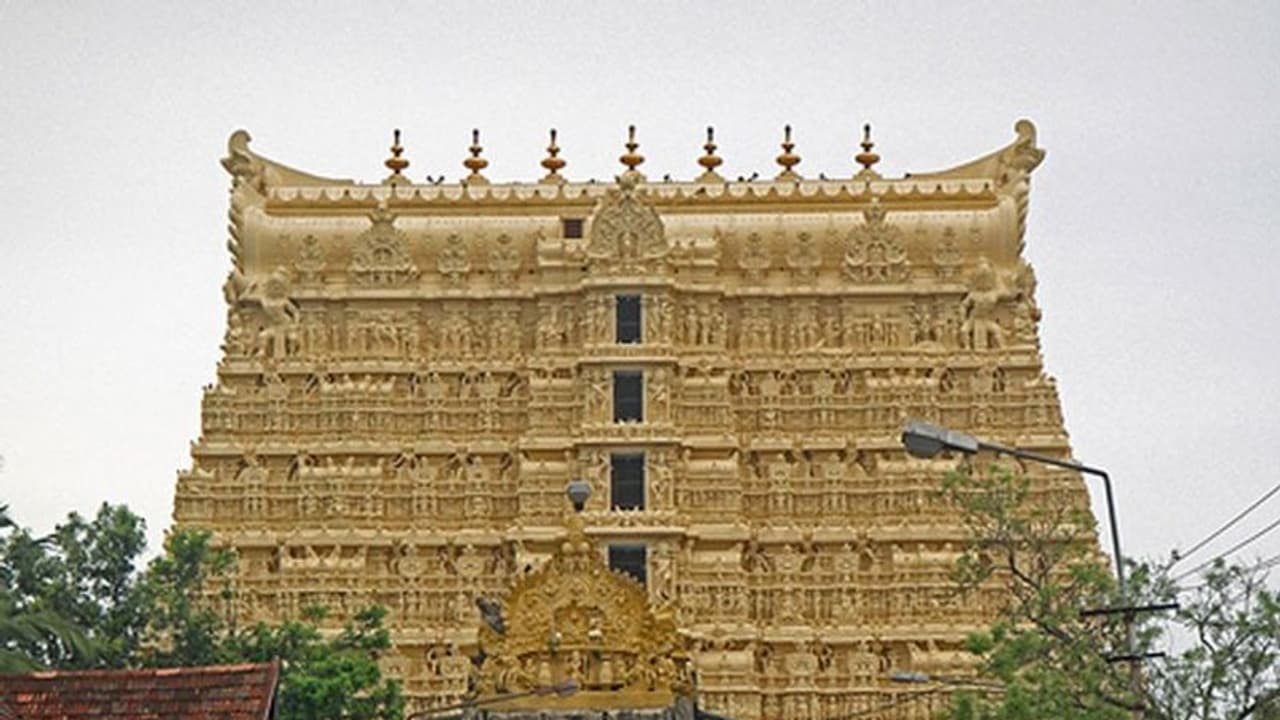 ಭಕ್ತರಿಗೆ ಶುಭಸುದ್ದಿ ಕೊಟ್ಟ ಮುಜರಾಯಿ ಇಲಾಖೆ, ಎಲ್ಲ ಸೇವೆಗಳಿಗೂ ಅವಕಾಶ ಭಕ್ತರಿಗೆ ಶುಭಸುದ್ದಿ ಕೊಟ್ಟ ಮುಜರಾಯಿ ಇಲಾಖೆ, ಎಲ್ಲ ಸೇವೆಗಳಿಗೂ ಅವಕಾಶ