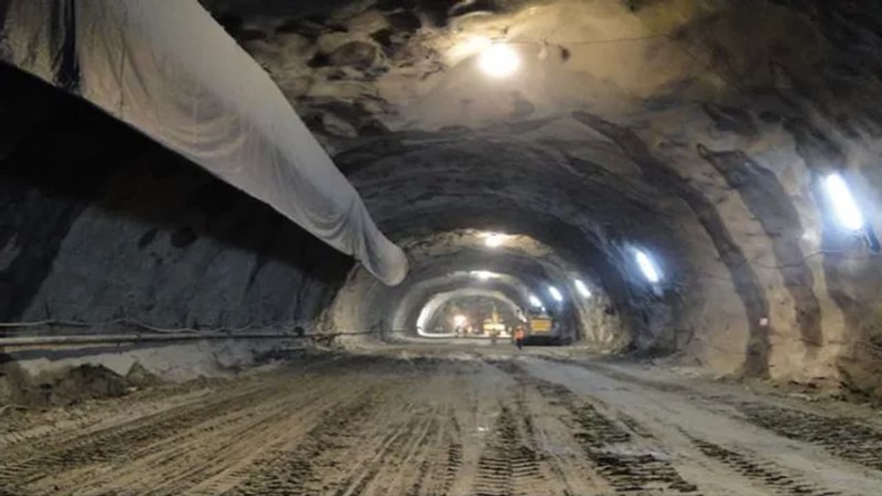 ಹೆಮ್ಮೆ ಪಡಬೇಕು, ಅಟಲ್ ಟನಲ್ ವಿಶೇಷಗಳೇನು? ಹೆಮ್ಮೆ ಪಡಬೇಕು, ಅಟಲ್ ಟನಲ್ ವಿಶೇಷಗಳೇನು?