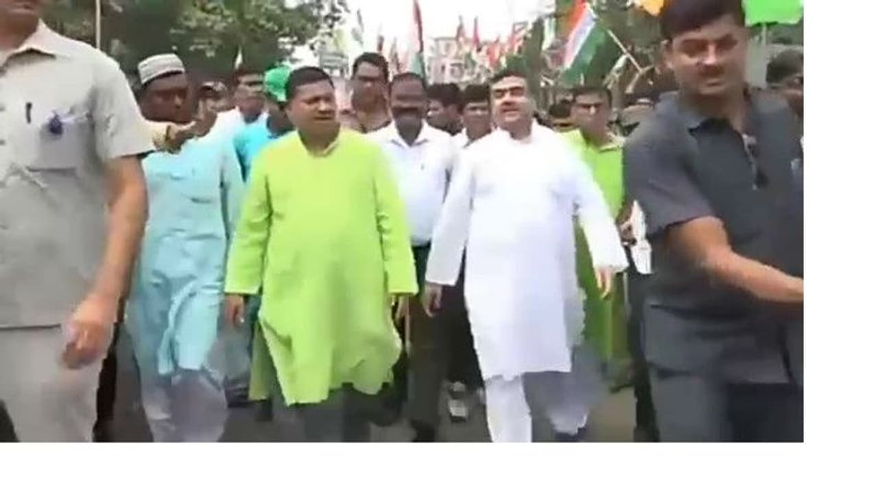 বাংলার জনপ্রিয় জননেতা শুভেন্দু, জেনে নিন তাঁর রাজনৈতিক উত্থান ও সম্পত্তির পরিমাণ বাংলার জনপ্রিয় জননেতা শুভেন্দু, জেনে নিন তাঁর রাজনৈতিক উত্থান ও সম্পত্তির পরিমাণ