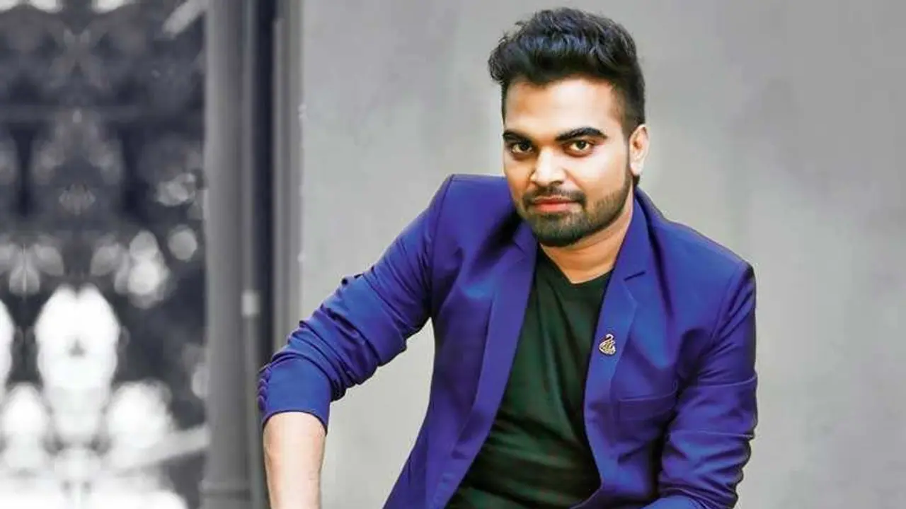 సీమ రాజకీయనాయకురాలి తో ప్రదీప్.. పెళ్లి!? సీమ రాజకీయనాయకురాలి తో ప్రదీప్.. పెళ్లి!?