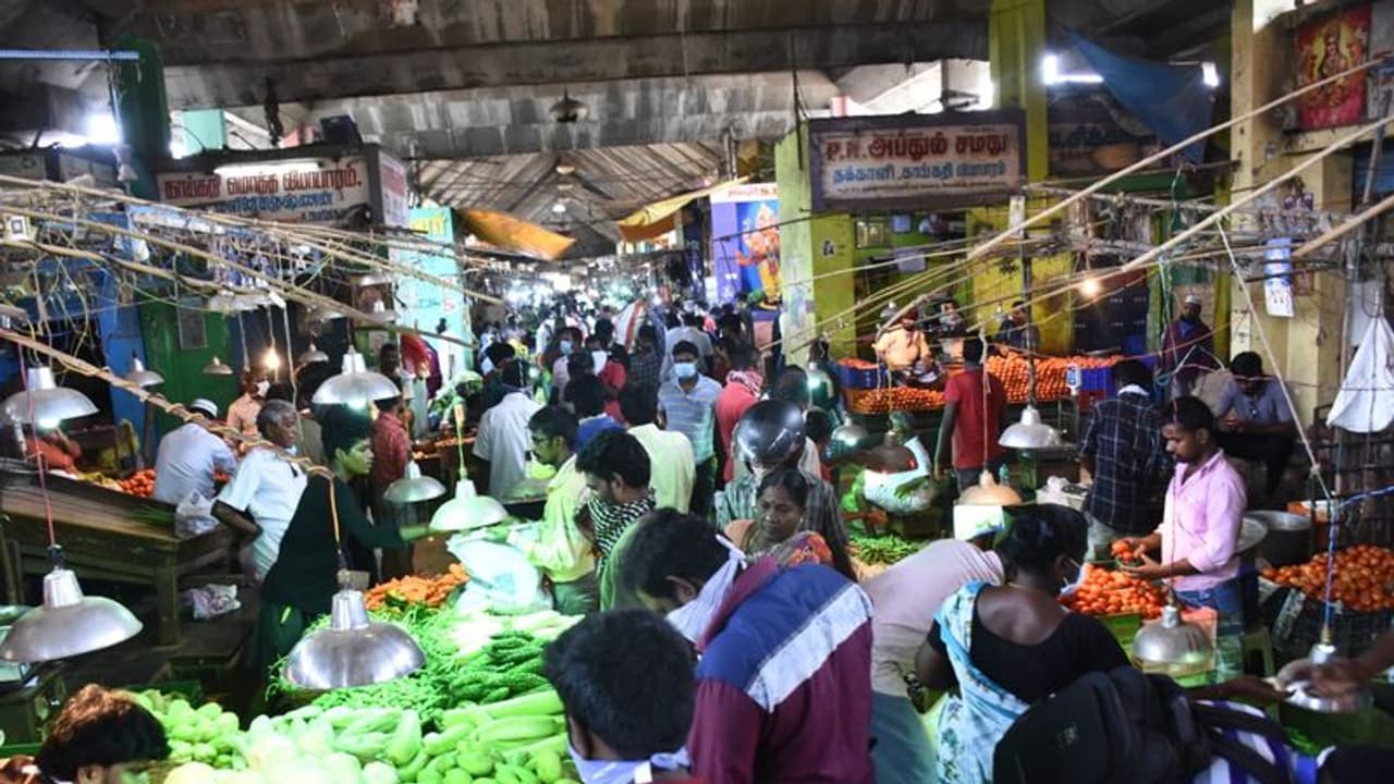 பொதுமக்களுக்கு குட்நியூஸ்... 6 மாதங்களுக்கு பிறகு கோயம்பேடு சந்தை இன்று நள்ளிரவு முதல் மீண்டும் திறப்பு..!