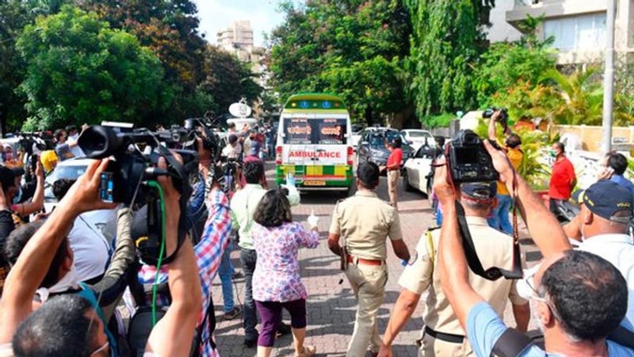 सुशांत के विसरा रिपोर्ट में नहीं मिला ड्रग्स, CBI को शक हुआ तो 20% बचे सैंपल से फिर कर सकती हैं जांच सुशांत के विसरा रिपोर्ट में नहीं मिला ड्रग्स, CBI को शक हुआ तो 20% बचे सैंपल से फिर कर सकती हैं जांच