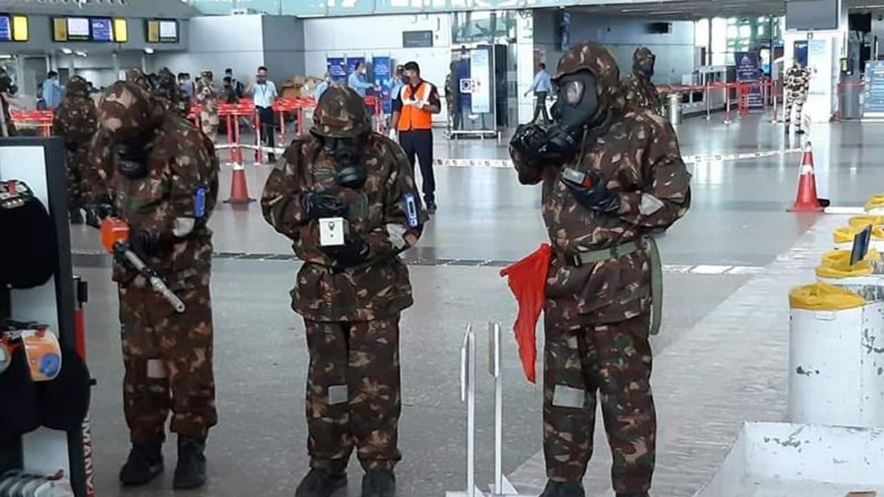 স্বাধীনতা দিবসের আগে কড়া নিরাপত্তা শহরে, বিমানবন্দর সংলগ্ন এলাকায় ওড়ানো যাবে না ফানুস ড্রোন