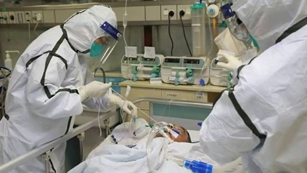 Omicron Variant: ಸೋಂಕಿತರಿಗೆ ತಾತ್ಕಾಲಿಕ ಆಸ್ಪತ್ರೆಯಲ್ಲಿ ಒಮಿಕ್ರೋನ್ ಚಿಕಿತ್ಸೆ Omicron Variant: ಸೋಂಕಿತರಿಗೆ ತಾತ್ಕಾಲಿಕ ಆಸ್ಪತ್ರೆಯಲ್ಲಿ ಒಮಿಕ್ರೋನ್ ಚಿಕಿತ್ಸೆ