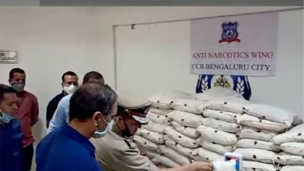 മയക്കുമരുന്ന് ഉപയോഗം: ബെംഗളൂരുവിലെ പ്രമുഖ സംഗീതജ്ഞരും അഭിനേതാക്കളും നിരീക്ഷണത്തിലെന്ന് നാർക്കോട്ടിക്സ് മയക്കുമരുന്ന് ഉപയോഗം: ബെംഗളൂരുവിലെ പ്രമുഖ സംഗീതജ്ഞരും അഭിനേതാക്കളും നിരീക്ഷണത്തിലെന്ന് നാർക്കോട്ടിക്സ്