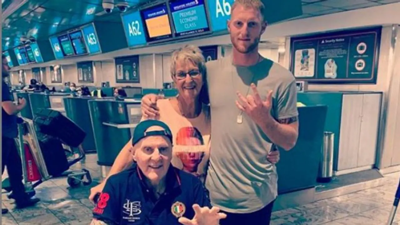 ব্রেন ক্যান্সারে আক্রান্ত বেন স্টোকসের বাবা, পরিবারের সঙ্গে রয়েছেন ইংল্যান্ড তারকা ব্রেন ক্যান্সারে আক্রান্ত বেন স্টোকসের বাবা, পরিবারের সঙ্গে রয়েছেন ইংল্যান্ড তারকা