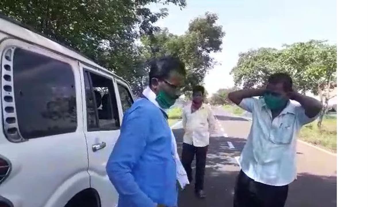 জঙ্গলমহলের পুরনো মামলায় ছত্রধর মাহাতোকে টানা জেরা করল এনআইএ জঙ্গলমহলের পুরনো মামলায় ছত্রধর মাহাতোকে টানা জেরা করল এনআইএ