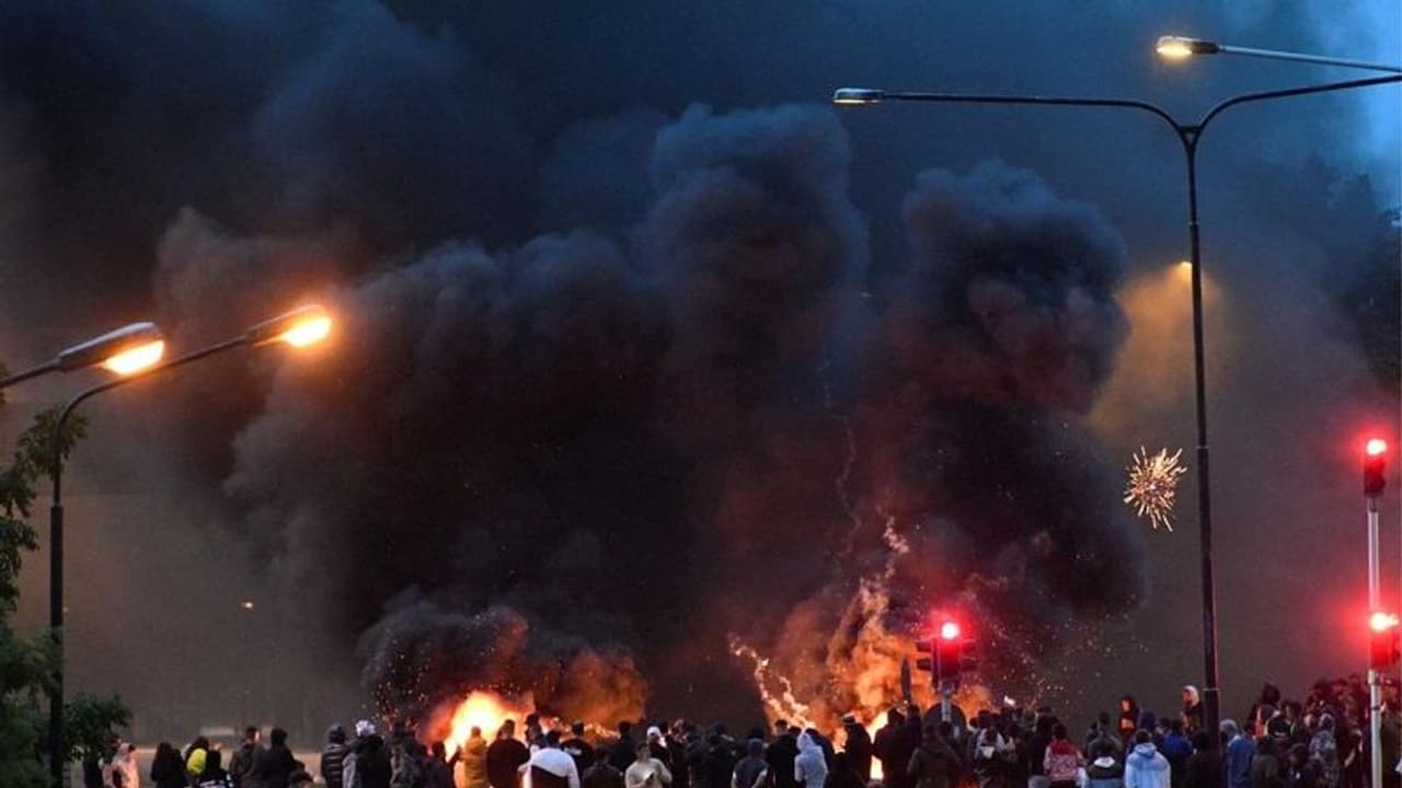 സ്വീഡനിലെ മാല്മോ എന്ന പട്ടണത്തിലുണ്ടായ കലാപം; ശരിക്കും സംഭവിച്ചത് എന്താണ്.! സ്വീഡനിലെ മാല്മോ എന്ന പട്ടണത്തിലുണ്ടായ കലാപം; ശരിക്കും സംഭവിച്ചത് എന്താണ്.!