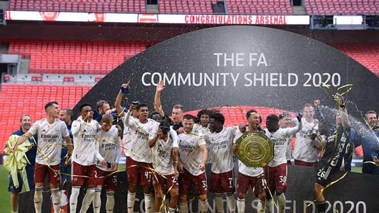প্রিমিয়ার লিগ বিজয়ীদের হার, ট্রফি দিয়ে মরসুম শুরু আর্সেনালের প্রিমিয়ার লিগ বিজয়ীদের হার, ট্রফি দিয়ে মরসুম শুরু আর্সেনালের