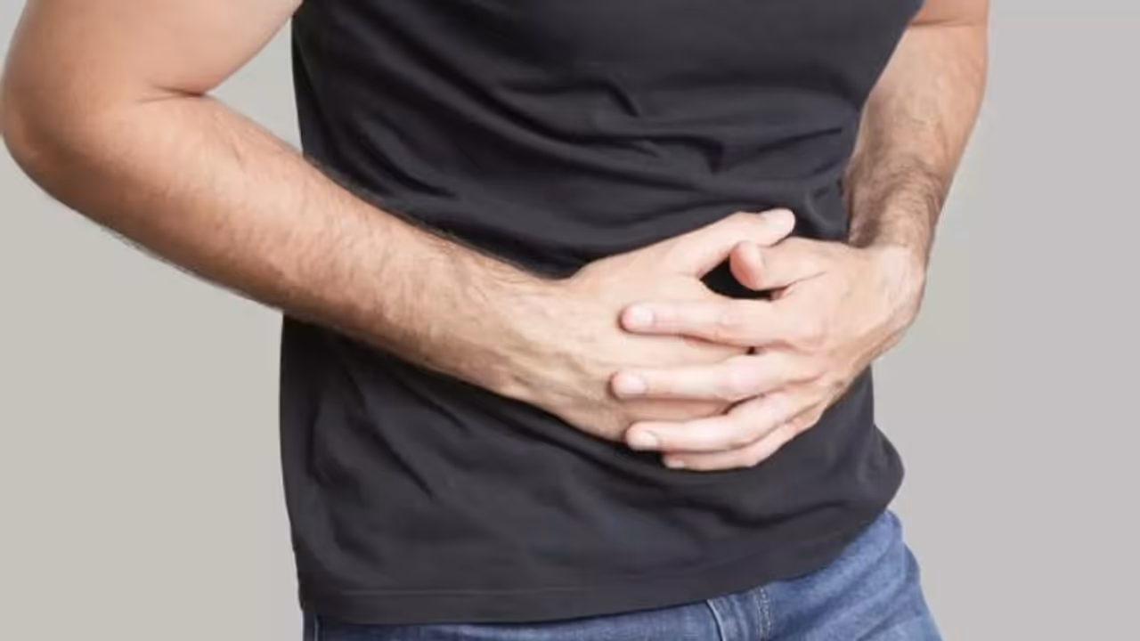 യുവാക്കളില്‍ മലാശയ ക്യാന്‍സര്‍ കൂടിവരുന്നു; അറിയാം ലക്ഷണങ്ങള്‍...