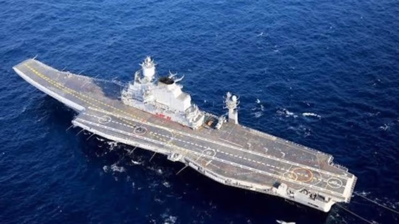 গালওয়ান সংঘর্ষের পরই চিনকে হুংকার, দক্ষিণ চিন সাগরে পাল্টা রণতরী পাঠিয়েছিল ভারত গালওয়ান সংঘর্ষের পরই চিনকে হুংকার, দক্ষিণ চিন সাগরে পাল্টা রণতরী পাঠিয়েছিল ভারত