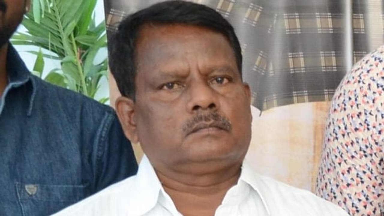 టాలీవుడ్లో విషాదం.. కరోనాతో నిర్మాత మృతి టాలీవుడ్లో విషాదం.. కరోనాతో నిర్మాత మృతి