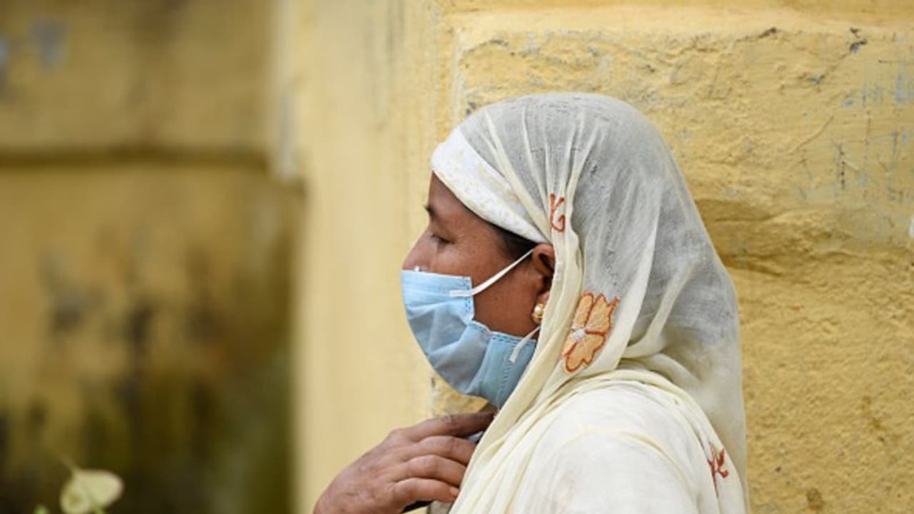 আশায় আশায় ২ মাস পার, পুজোর আগে পরিবারকে প্রিয়জনের খোঁজ দিল কলকাতা মেডিক্য়ালের মর্গ আশায় আশায় ২ মাস পার, পুজোর আগে পরিবারকে প্রিয়জনের খোঁজ দিল কলকাতা মেডিক্য়ালের মর্গ