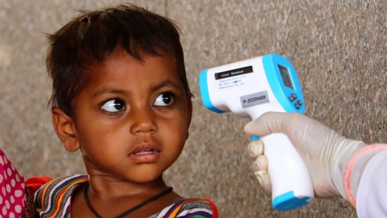 মৃতের তালিকায় এবার বিশ্বে ৩ নম্বরে উঠে এল ভারত, ৫ দিন পর দৈনিক সংক্রমণ নামল ৭০ হাজারের নিচে মৃতের তালিকায় এবার বিশ্বে ৩ নম্বরে উঠে এল ভারত, ৫ দিন পর দৈনিক সংক্রমণ নামল ৭০ হাজারের নিচে